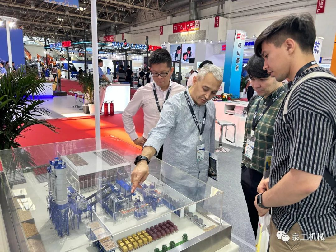 BICES 2023丨綠色裝備，智造未來！泉工股份閃耀北京工程機(jī)械展