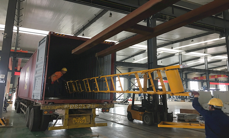 項目發(fā)貨|泉工股份QT6全自動砌塊成型機生產(chǎn)線發(fā)貨巴哈馬群島，助力市政建設