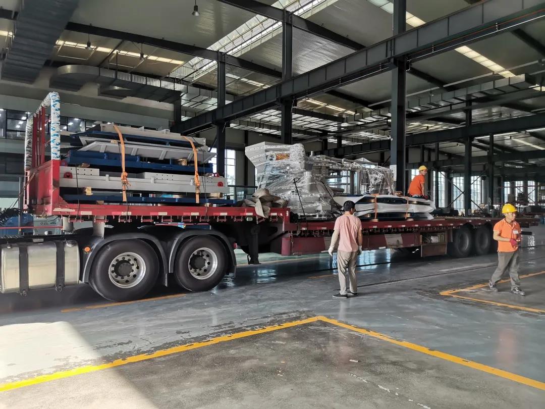 項(xiàng)目發(fā)貨|策尼特ZN900C型全自動砌塊成型機(jī)生產(chǎn)線發(fā)貨吉林，助力市政建設(shè)！