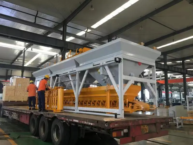 項目發(fā)貨|泉工QT10全自動砌塊成型機生產(chǎn)線發(fā)貨湖南，助力固廢綜合利用！