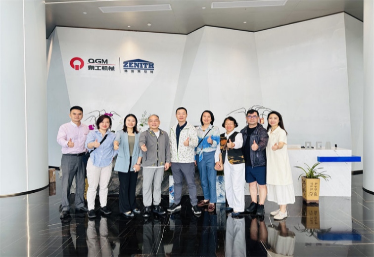 匠心閩商、古韻泉州|阿拉城大人在泉工機(jī)械見識(shí)“搬磚”